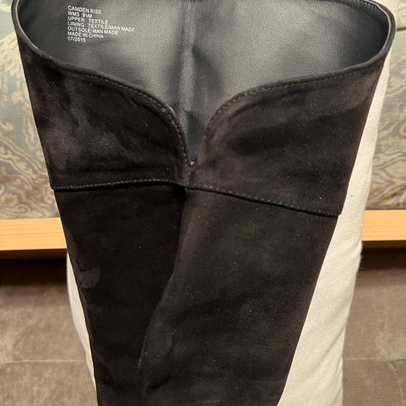 Kenneth Cole Reaction Over-The-Knee Boots- New - Picture 8 of 13